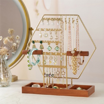 Hexagonal earring holder