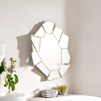 Creative decorative mirror patches