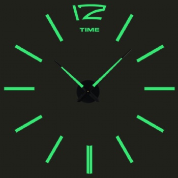 Glow-in-the-dark DIY wall clock