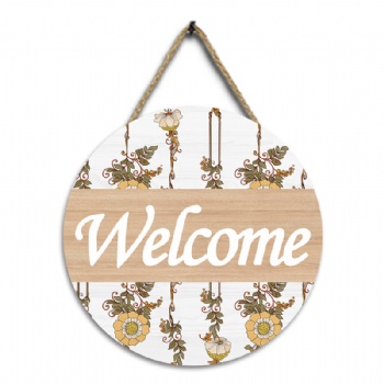 Round welcome wooden tags