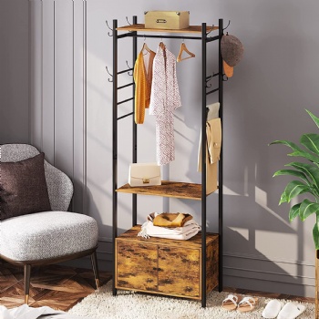 American-style foyer coat rack