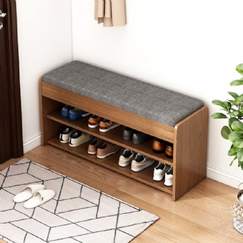 Built-in shelves in the small narrow doorway of the home